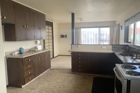 Photo of property in 12a Oxford Street, Marton, 4710