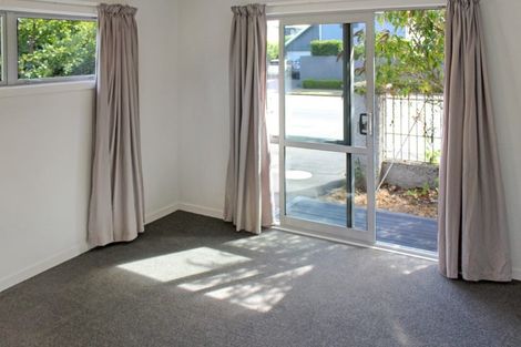Photo of property in 72a Springfield Road, St Albans, Christchurch, 8014