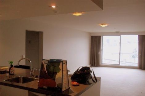 Photo of property in The Capital, 7/370 Oriental Parade, Oriental Bay, Wellington, 6011