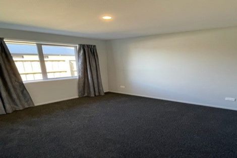 Photo of property in 28 Te Kanawa Lane, Rolleston, 7615