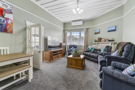 Photo of property in 12 High Street, Bulls, 4818