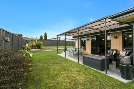 Photo of property in 6 Karoola Place, Havelock North, 4130
