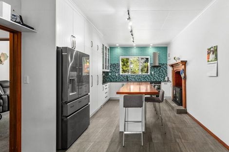 Photo of property in 1 Charlotte Street, Takapau, 4203