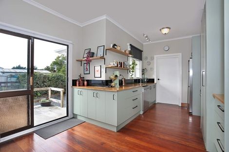 Photo of property in 61 Skerman Street, Marton, 4710