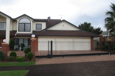 Photo of property in 48 Manor Park, Sunnyhills, Auckland, 2010
