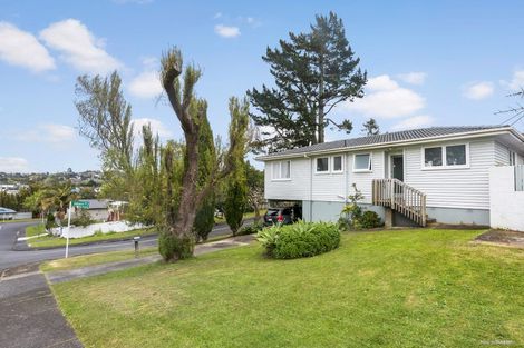 Photo of property in 31 Glenbervie Crescent, Massey, Auckland, 0614