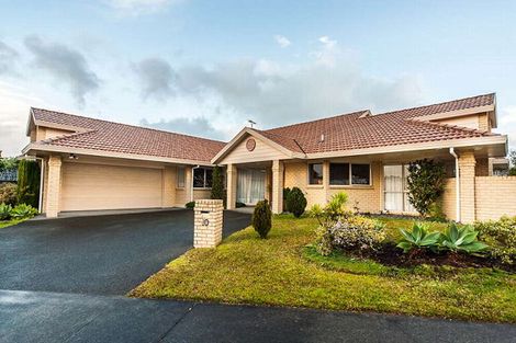 Photo of property in 10 Vermeer Place, West Harbour, Auckland, 0618