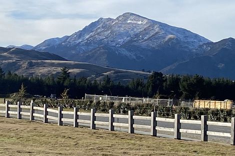 Photo of property in 1 Outlet Road, Wanaka, 9305