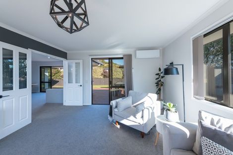 Photo of property in 46 Ngawhatu Road, Stoke, Nelson, 7011