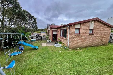 Photo of property in 57 Woodbank Drive, Glen Eden, Auckland, 0602