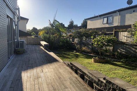Photo of property in 10 Muirlea Drive, Flat Bush, Auckland, 2016