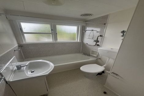 Photo of property in 5 Whirinaki Crescent, Heretaunga, Upper Hutt, 5018