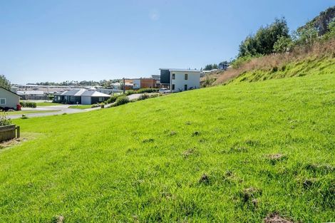Photo of property in 7 Hihi Place, Waikanae, 5036