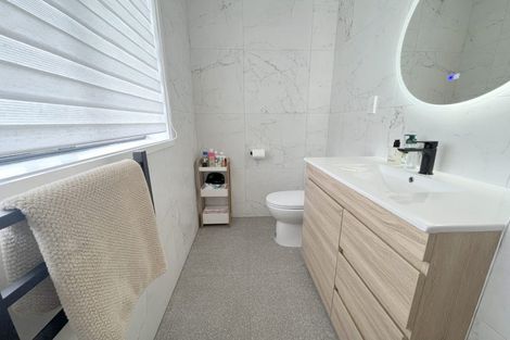 Photo of property in 22 Davington Way, Burswood, Auckland, 2013