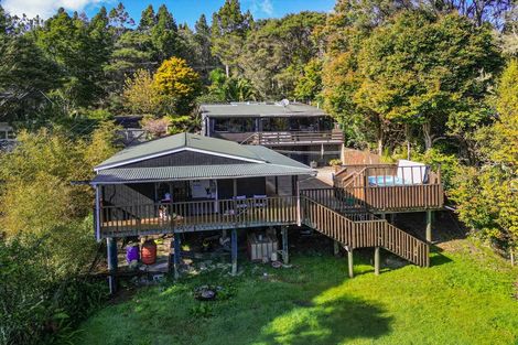 Photo of property in 1/757 West Coast Road, Oratia, Auckland, 0604
