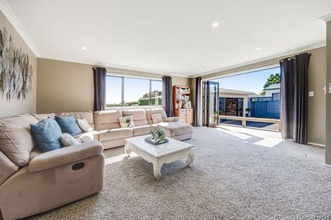 Photo of property in 19 Coronation Avenue, Pukekohe, 2120