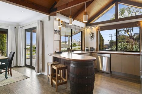 Photo of property in 35 Chesham Avenue, Waipahihi, Taupo, 3330