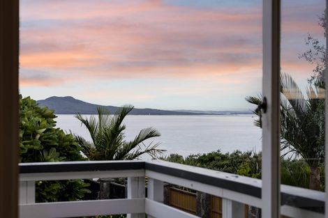 Photo of property in 237 Beach Road, Campbells Bay, Auckland, 0630