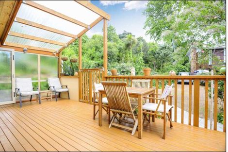 Photo of property in 6 Barker Rise, Northcross, Auckland, 0632