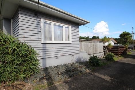 Photo of property in 4/17-19 Neal Avenue, Glenfield, Auckland, 0629