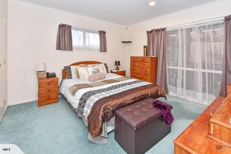 Photo of property in 4 Mattalie Place, Manurewa, Auckland, 2105