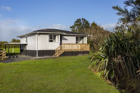 Photo of property in 42a Parakai Avenue, Parakai, 0830
