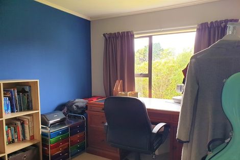 Photo of property in 15 Chew Place, Ranui, Porirua, 5024