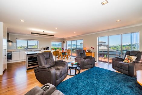 Photo of property in 173 Weggery Drive, Waikanae Beach, Waikanae, 5036