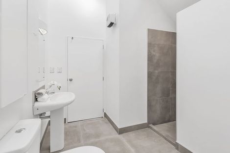 Photo of property in 4/1010 Colombo Street, St Albans, Christchurch, 8014