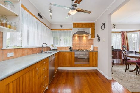 Photo of property in 215 Silver Hill Road, Wellsford, 0975