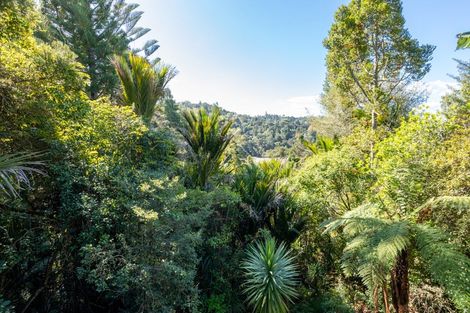 Photo of property in 14 Opou Road, Titirangi, Auckland, 0604