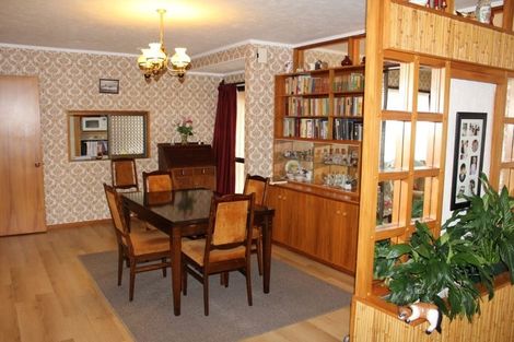 Photo of property in 10 Awanui Drive, Waikanae, 5036