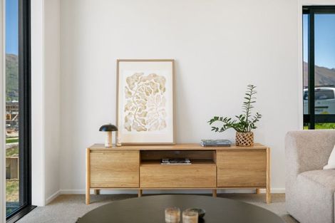 Photo of property in 3 Simpson Crescent, Wanaka, 9305