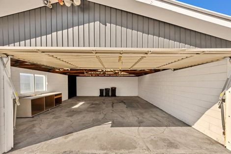 Photo of property in 12 Esk Place, Aranui, Christchurch, 8061