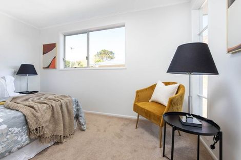 Photo of property in 20 Archibald Road, Kelston, Auckland, 0602