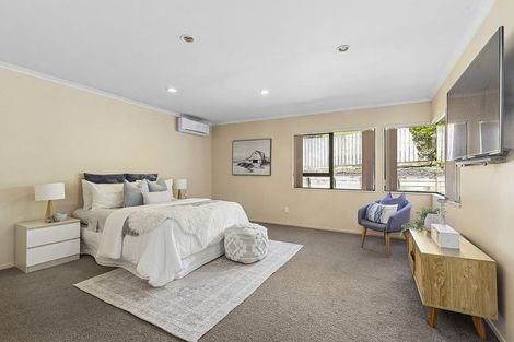 Photo of property in 23 Amesbury Drive, Churton Park, Wellington, 6037