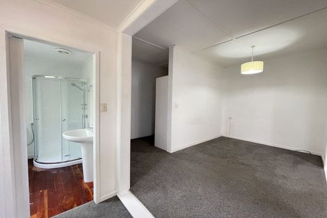 Photo of property in 4 Hillcrest Avenue, Hillcrest, Auckland, 0627