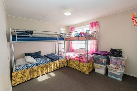 Photo of property in 1 Berwick Street, Flaxmere, Hastings, 4120