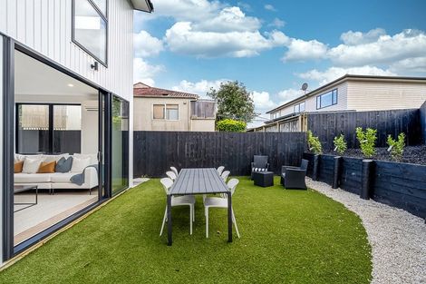 Photo of property in 7/8 Bennett Road, Pakuranga, Auckland, 2010