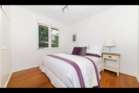 Photo of property in 12 Rossmore Terrace, Murrays Bay, Auckland, 0630