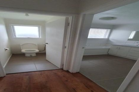 Photo of property in 13 Vina Place, Massey, Auckland, 0614