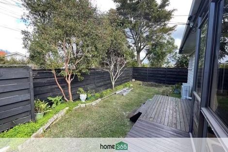 Photo of property in 1/37 Eversleigh Road, Belmont, Auckland, 0622
