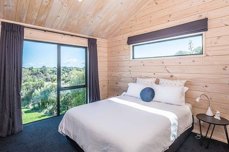 Photo of property in 214b Huia Street, Waikanae, 5391