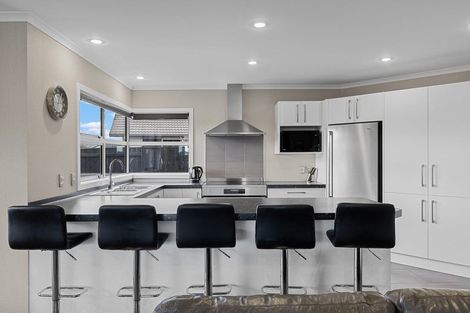 Photo of property in 62 Rosalie Terrace, Kelvin Grove, Palmerston North, 4414