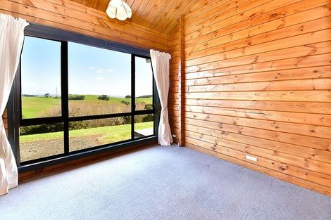 Photo of property in 3020 Kaipara Coast Highway, Glorit, Warkworth, 0984