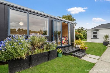 Photo of property in 30 Signal Street, Marton, 4710