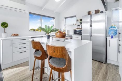 Photo of property in 16 Shelley Jane Place, Dinsdale, Hamilton, 3204