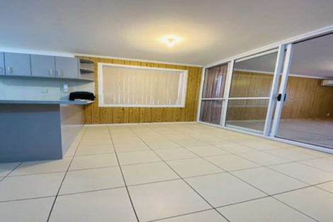 Photo of property in 49 Dissmeyer Drive, Clover Park, Auckland, 2019