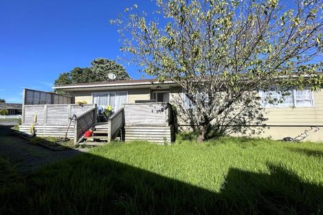 Photo of property in 96 Hutchinsons Road, Bucklands Beach, Auckland, 2014
