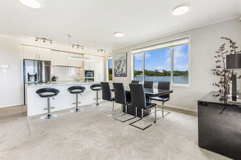 Photo of property in 49 Panorama Heights, Orewa, 0931